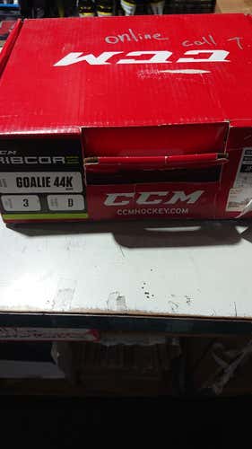 New CCM RibCor 44K Hockey Goalie Skates Junior Size 3