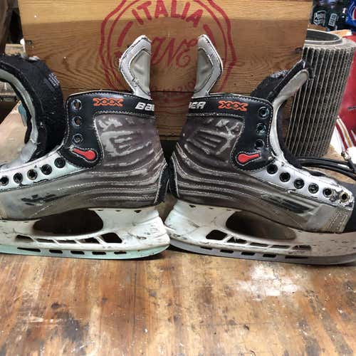 Vapor XXX Hockey Skates Size 5