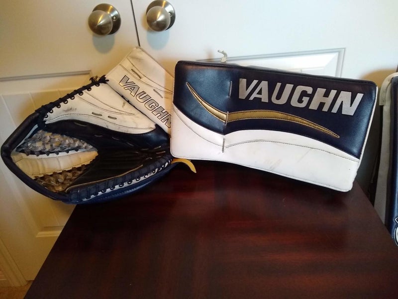 Vaughn Velocity V6 Goalie Glove & Blocker Full Right Senior Pro Stock