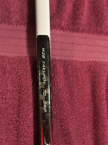 New Dynasty HD1 Hockey Stick Lefty Toe Intermediate