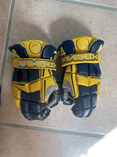 Michigan M3 Lacrosse Gloves