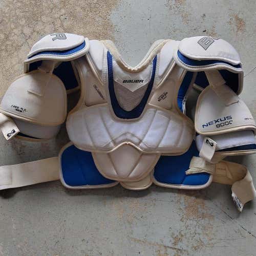 Bauer Nexus 8000 Shoulder Pads Senior