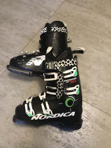 Nordica Dobermann Ski Boots GP 90 Flex US Size 6 (285mm boot sole)