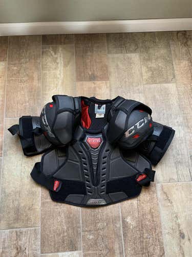 CCM RBZ Shoulder Pads
