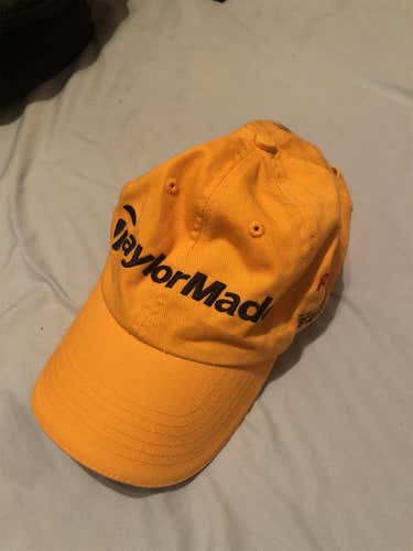 TaylorMade R5 Hundred Series Golf Hat