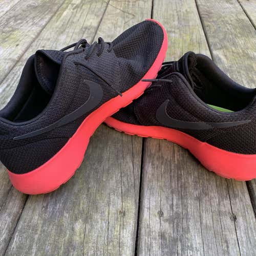 Nike Roshe Run Size 10.5