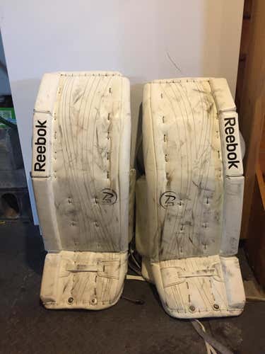 Reebok Premier 4 14K Goalie Leg Pads Senior