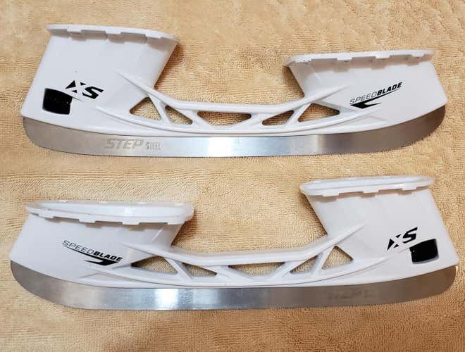 NEW CCM SpeedBlade XS Holders w/ Step Steel 280