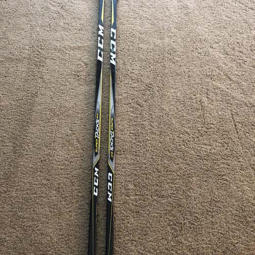2 Pack Brand New Super Tacks 2.0 Hockey Stick Righty P28 Curve