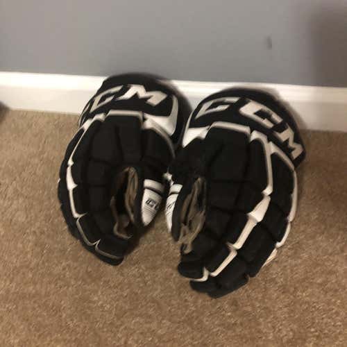 CCM U+ 12 Hockey Gloves Senior