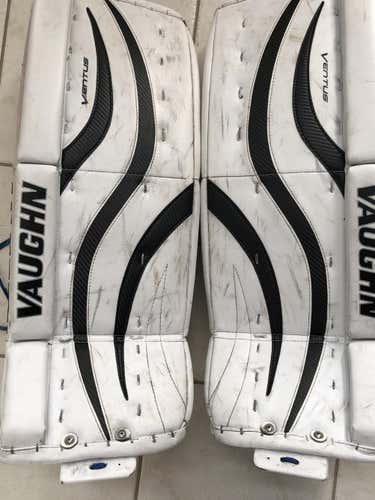Vaughn Ventus LT58 Goalie Leg Pads Junior