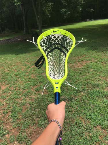 Volt Nike Lakota U