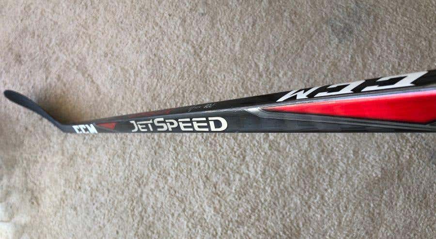CCM JetSpeed Righty P28 Senior Pro Stock 75 Flex