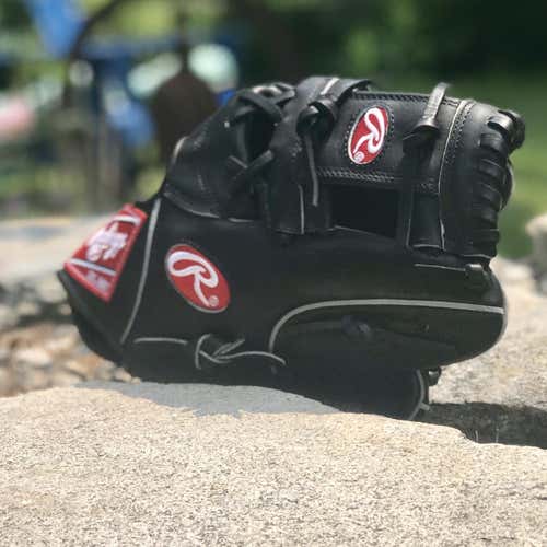 Never Used Heart of the Hide 12-Inch RT Adult Glove