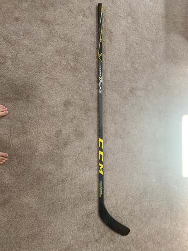 Ultra Tacks Hockey Stick Righty Mid Intermediate Pro Stock