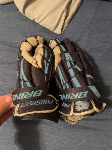 UNC Brine Lacrosse Gloves
