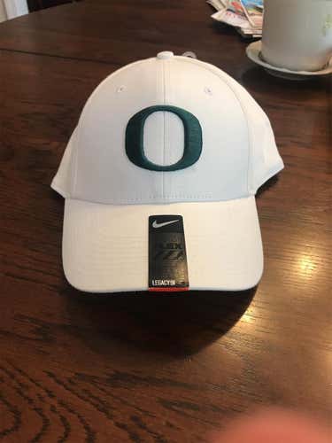 New Oregon Ducks Nike Swooshflex Hat