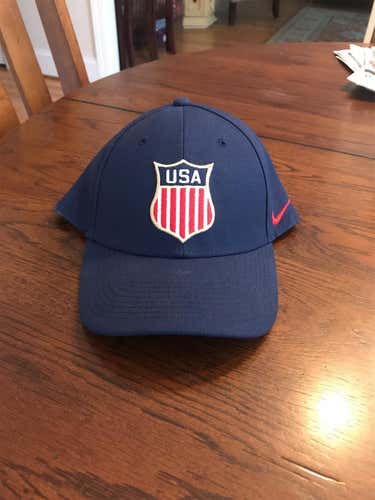 Nike Hat Adult