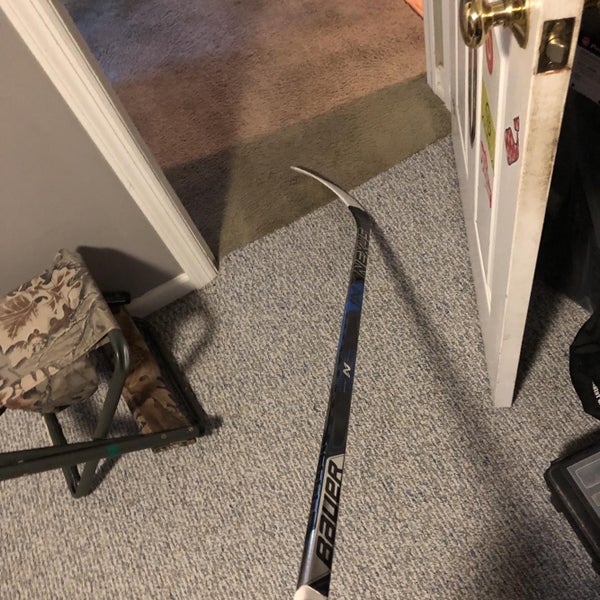 Used Nexus 1N Hockey Stick Righty Senior P92 95 Flex Non Grip