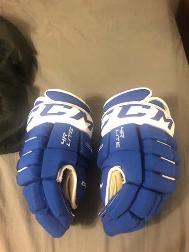 New 4R II Gloves Senior