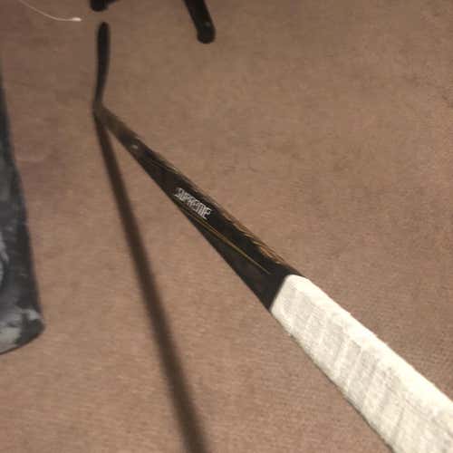 Supreme 1S Hockey Stick Senior Righty P92 Ovi Curve