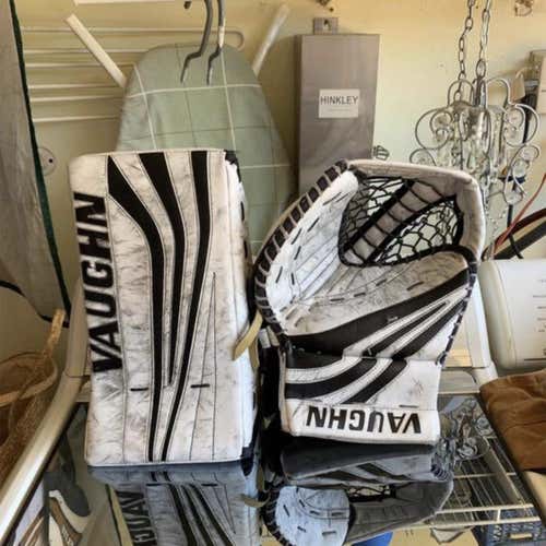 SLR Goalie Glove & Blocker Full Right Intermediate Pro Stock