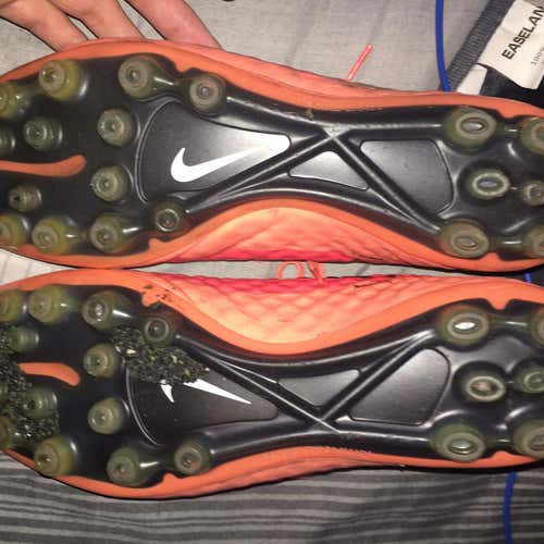 Hypervenom Phantom Cleats