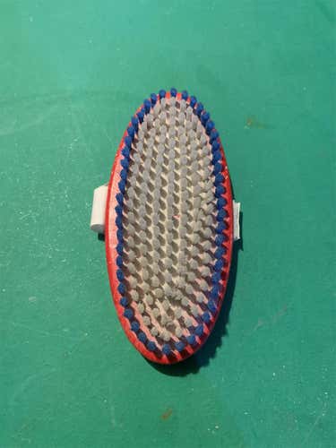 Used Swix Oval Nylon All-around Brush
