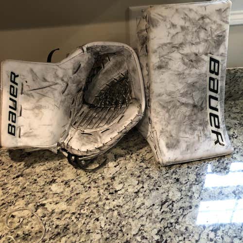 Supreme 1S Goalie Glove & Blocker Regular Senior