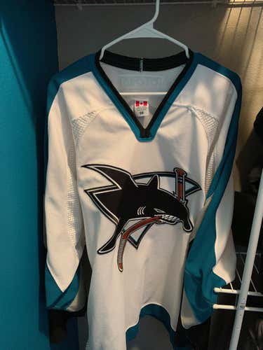 *VINTAGE* San Jose Sharks jersey; size- 3XL