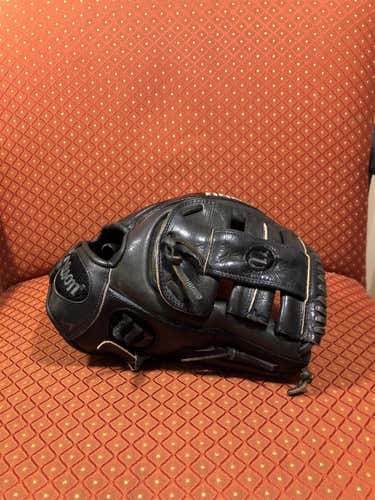 A2000 Baseball Glove
