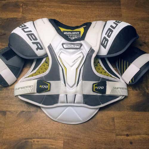 S170 Shoulder Pads Senior