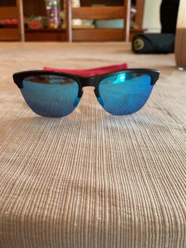 Oakley Frogskin Sunglasses