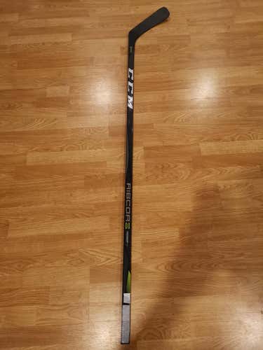 New CCM Ribcore Tavares Hockey Stick - Righty