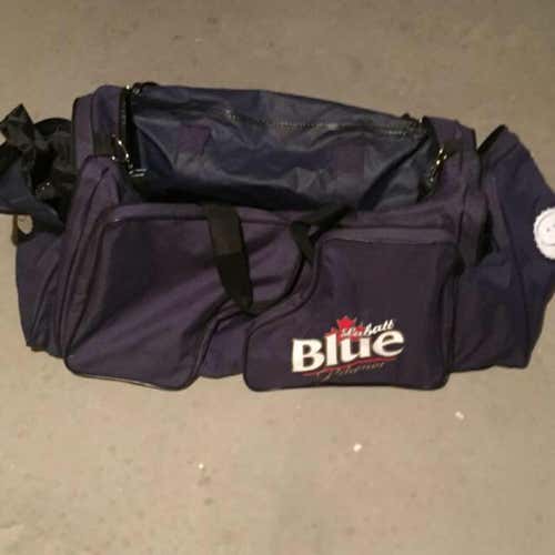 Sr. Men’s Hockey Equip