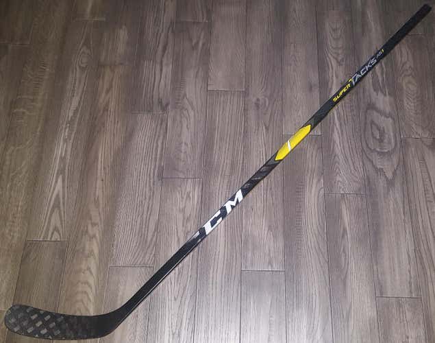 New RH PRO STOCK CCM Super Tacks AS1 - 85 Flex P90