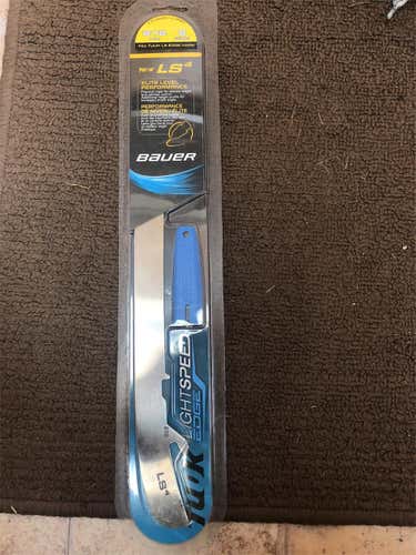 New LS4 Steel Hockey Skates Senior Size 8