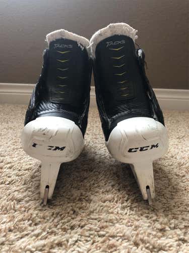 CCM Tacks 4092 Goalie Skates Junior Size 3