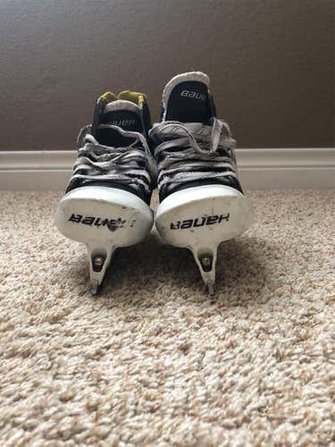 Supreme 1000 Hockey Goalie Skates Junior Size 1