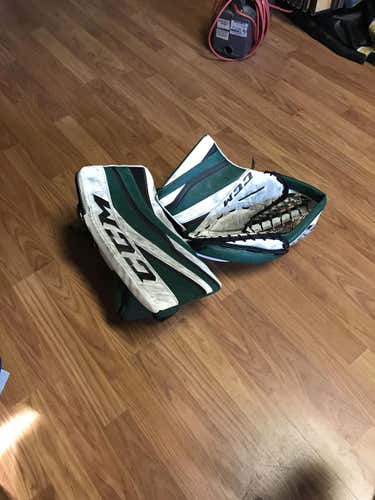 CCM Extreme Flex III Goalie Glove & Blocker Regular Senior