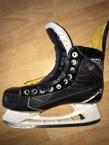 Supreme 160 Hockey Skates Senior Size 8.5