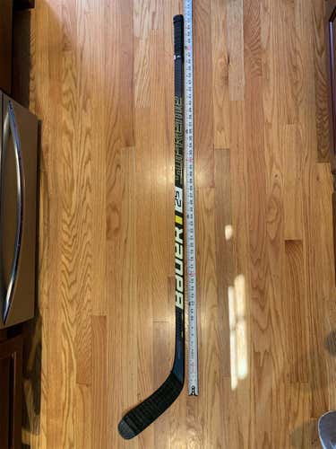 Supreme 2s Hockey Stick Righty Unknown Intermediate