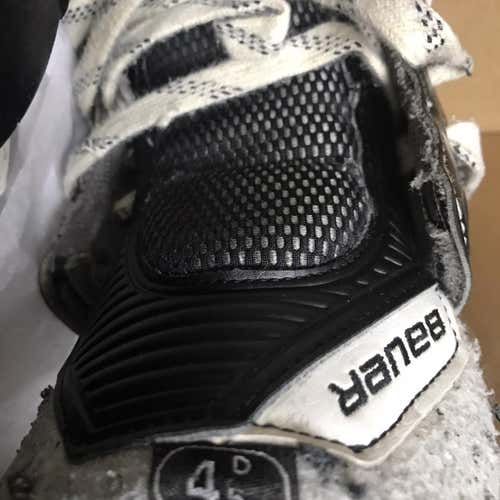 Nexus 7000 Hockey Skates Junior Size 4.5