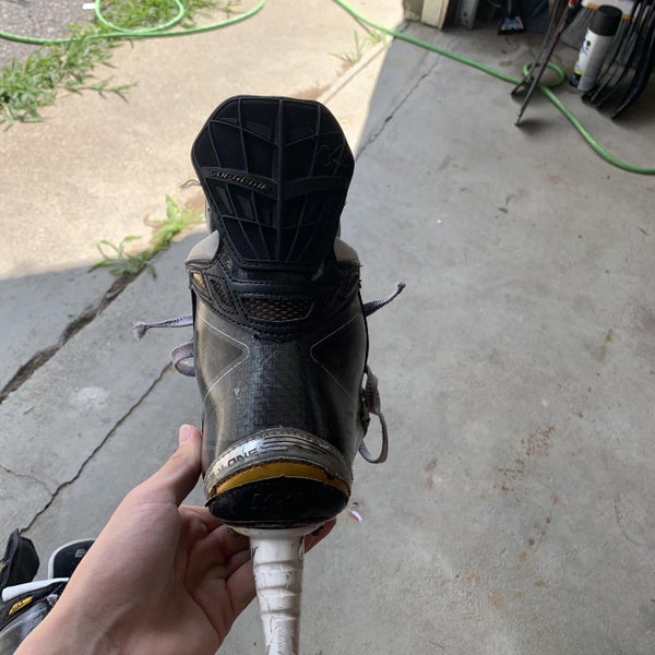 Supreme MX3 Hockey Skates Senior Pro Stock Size 7.5