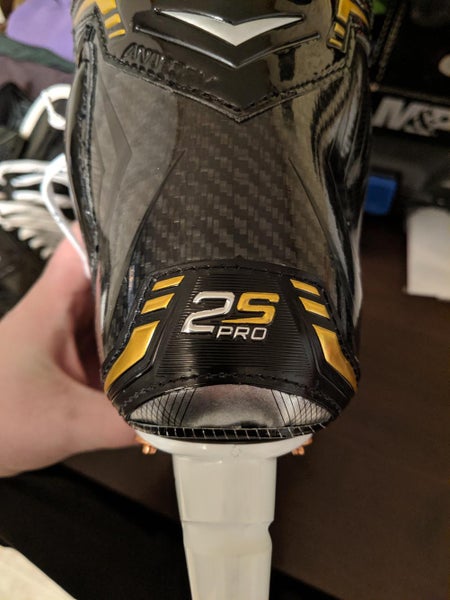 New Bauer 2sPro Hockey Skates Senior Pro Stock Size 10.5