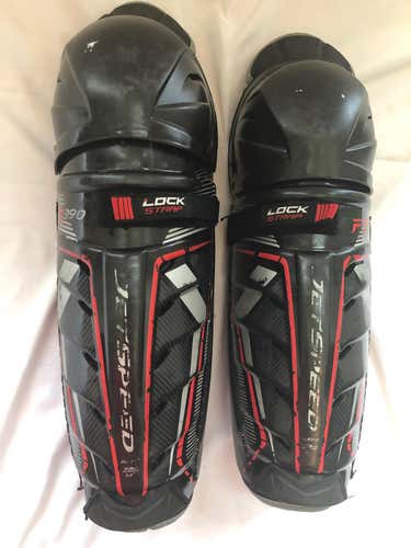 CCM Jetspeed FT390 Shin Pads