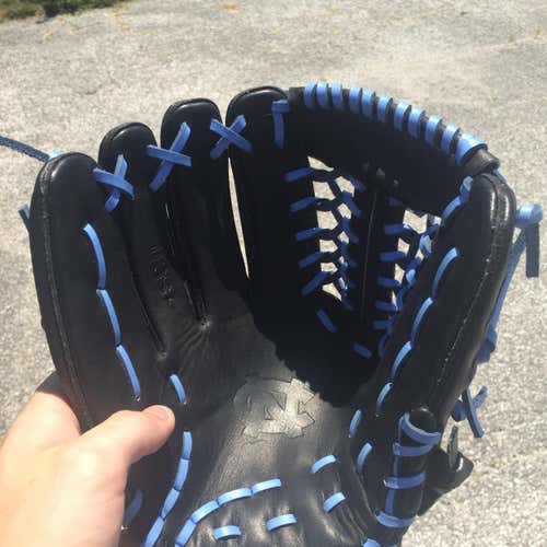 North Carolina Nike MVP Edge Baseball Glove