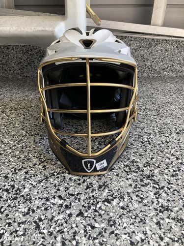 New Cascade R Helmet Adult (Mustang Starz Wrap)