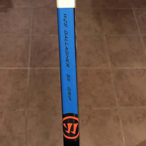 Warrior Fantom QRE Hockey Stick Righty W28 85 flex