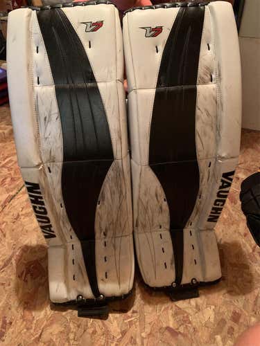 Vaughn V7 XR Goalie Leg Pads Senior Pro Stock